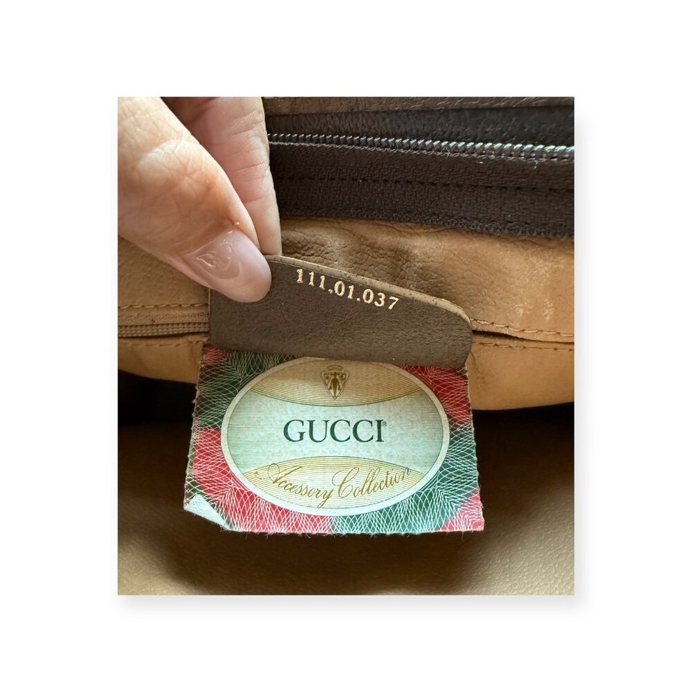 Gucci GG Supreme Pouch / Clutch | Vintage Accessory Collection - Picture 10 of 11